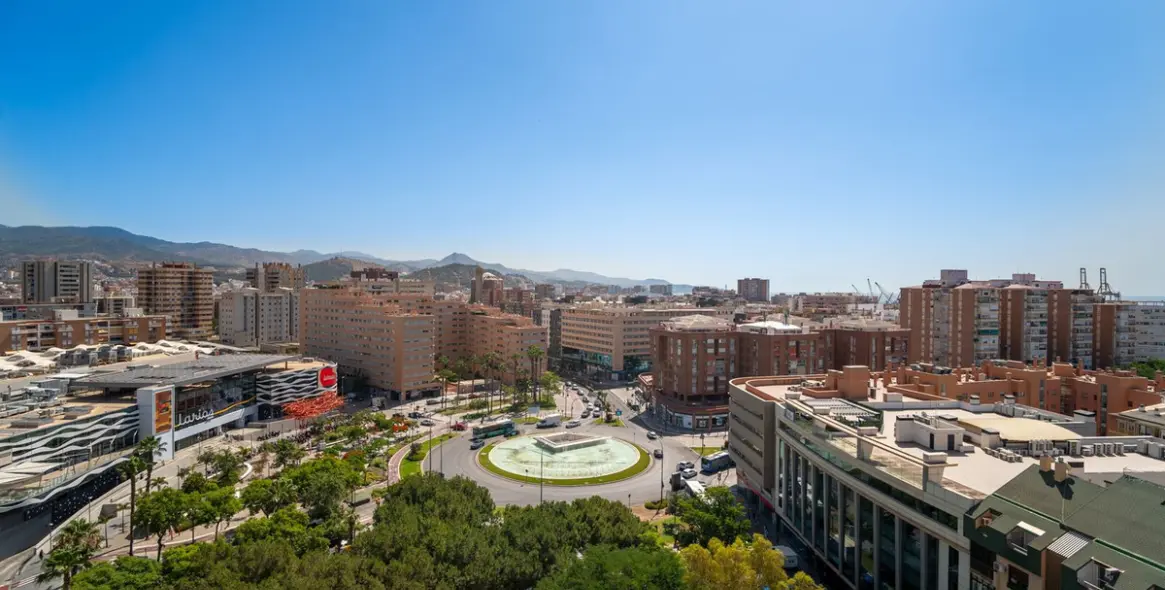 Sale of penthouse in Málaga 1