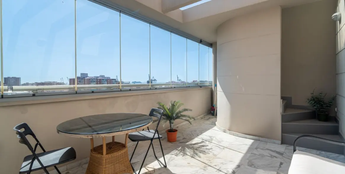 Sale of penthouse in Málaga 12