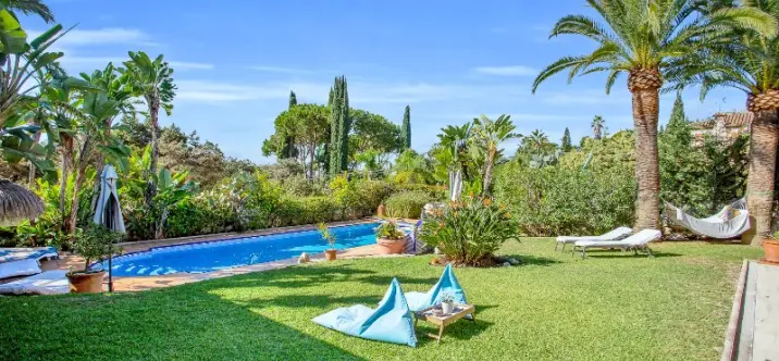 Sale of detached villa in Marbesa 3