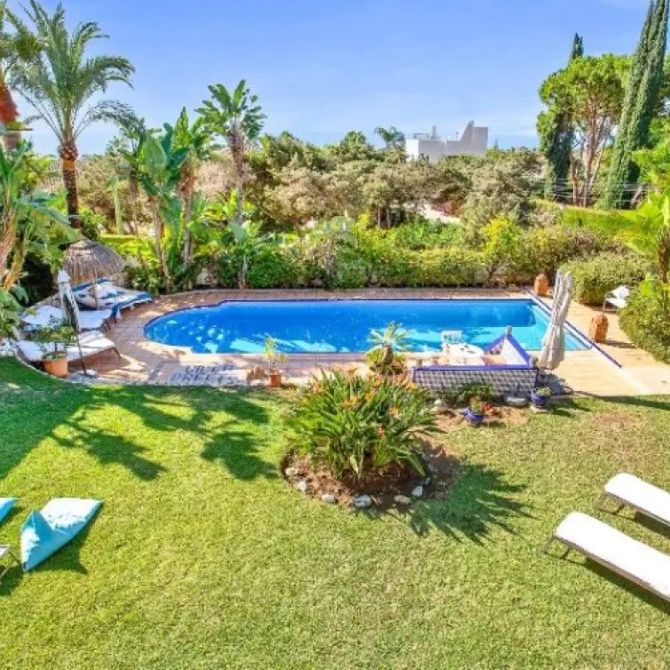 Sale of detached villa in Marbesa
