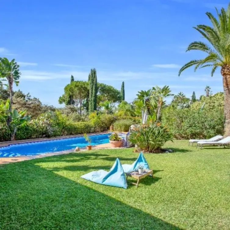 Sale of detached villa in Marbesa