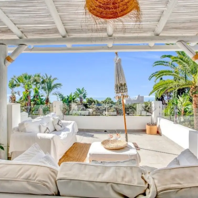 Sale of detached villa in Marbesa