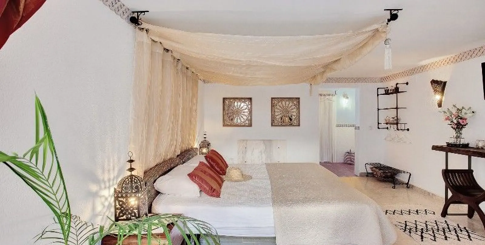 Sale of detached villa in Marbesa 12