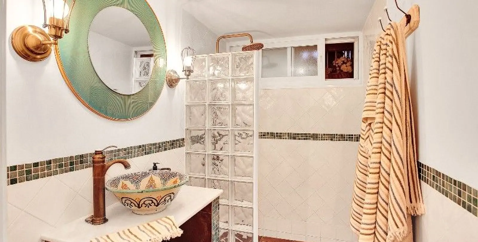 Sale of detached villa in Marbesa 13
