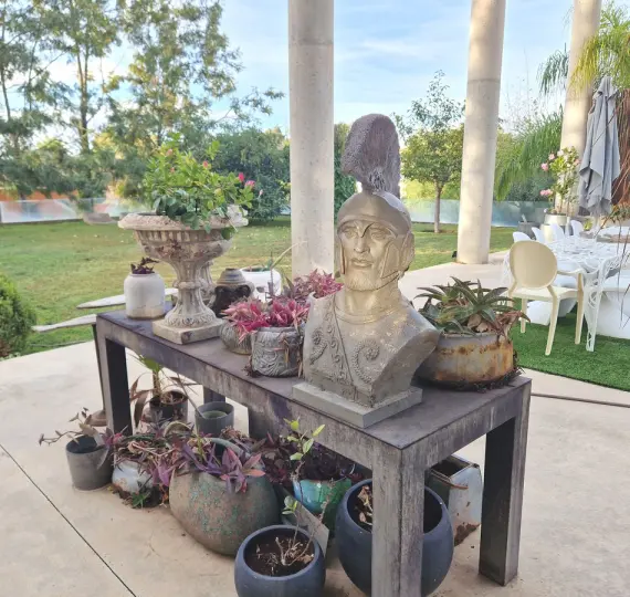 Sale of detached villa in Estepona