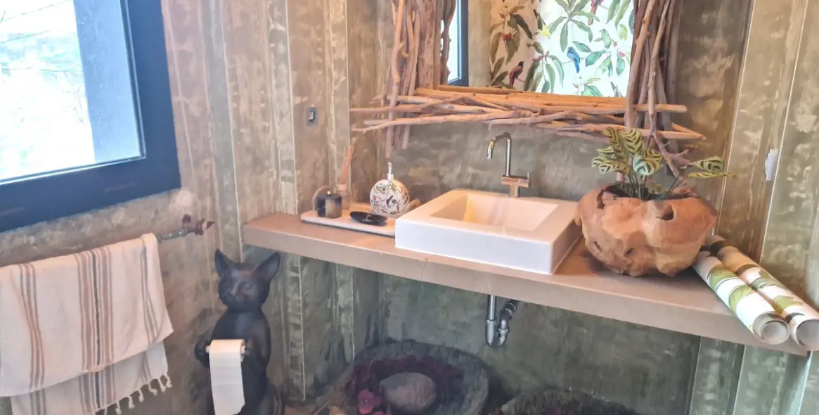 Sale of detached villa in Estepona 10