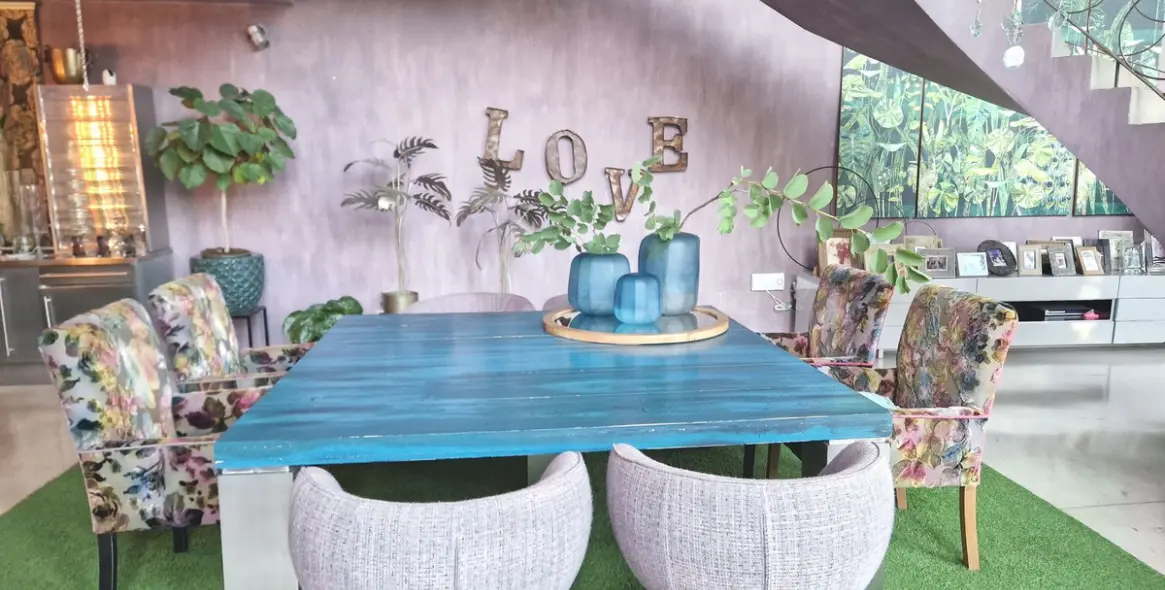 Sale of detached villa in Estepona 18