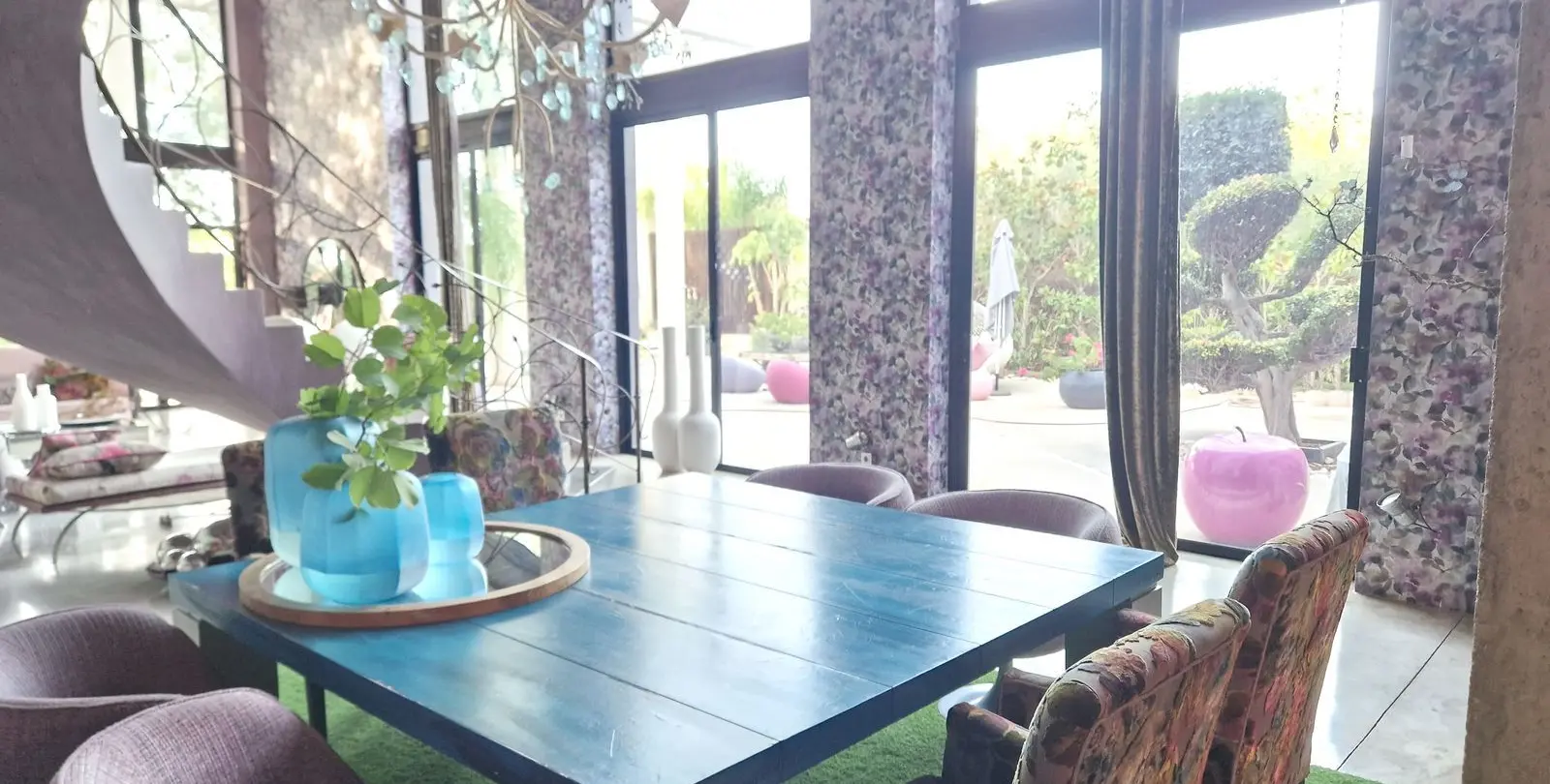 Sale of detached villa in Estepona 19