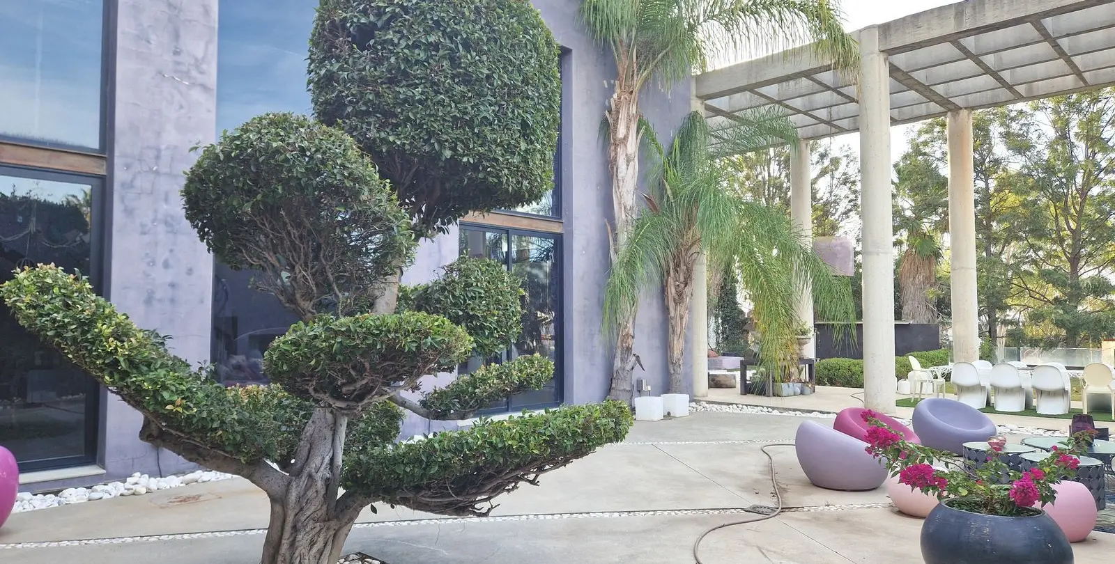 Sale of detached villa in Estepona 37