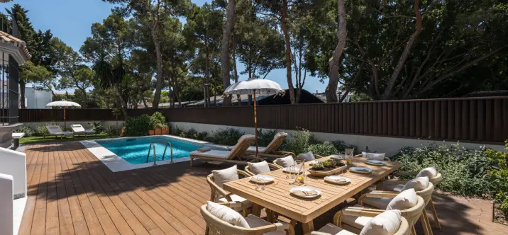 Venta de villa independiente en Nueva Andalucía 1