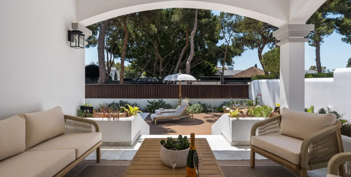 Sale of detached villa in Nueva Andalucía 5