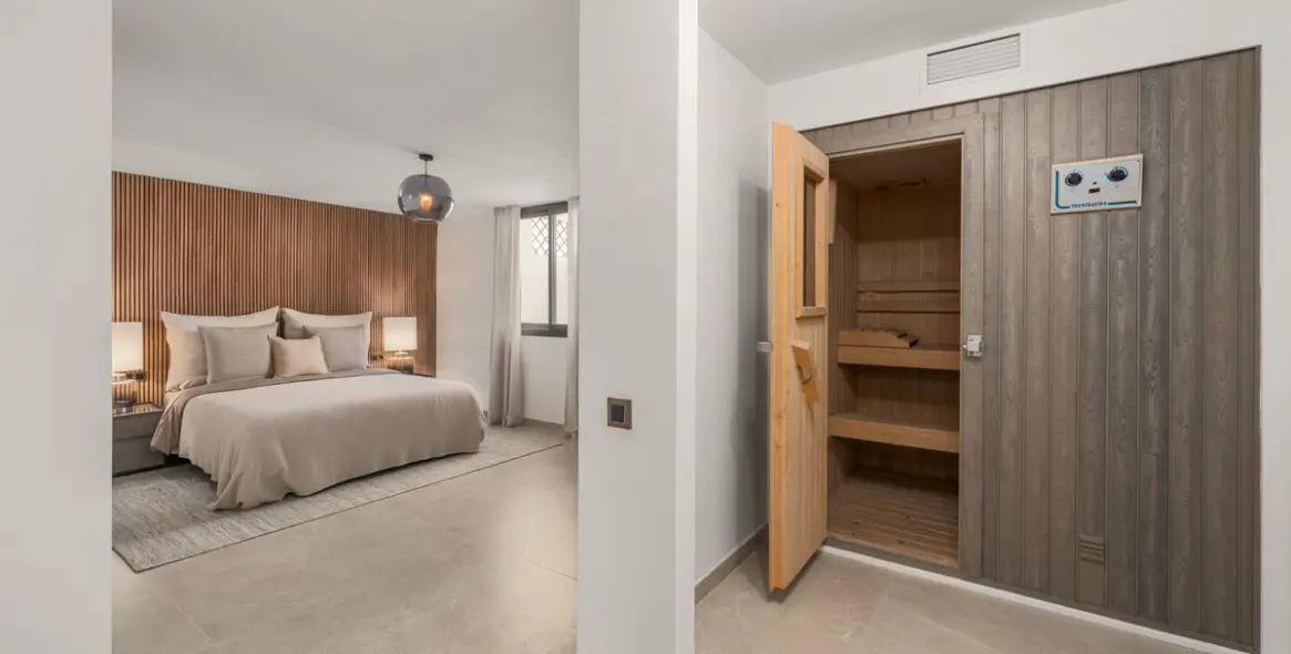 Venta de villa independiente en Nueva Andalucía 23