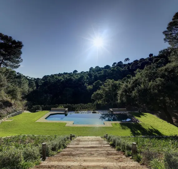 Sale of detached villa in Benahavís