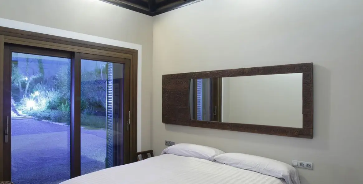 Sale of detached villa in Benahavís 15