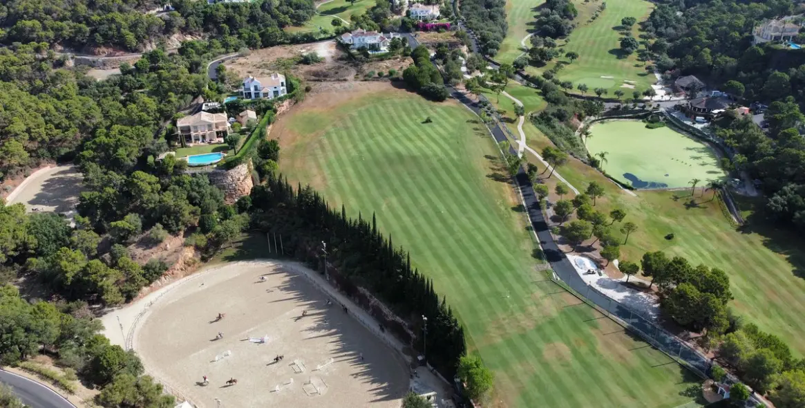 Sale of detached villa in Benahavís 4