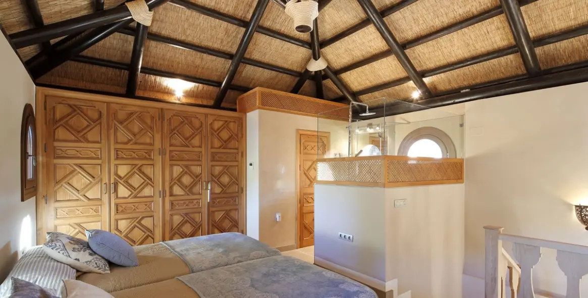 Sale of detached villa in Benahavís 12