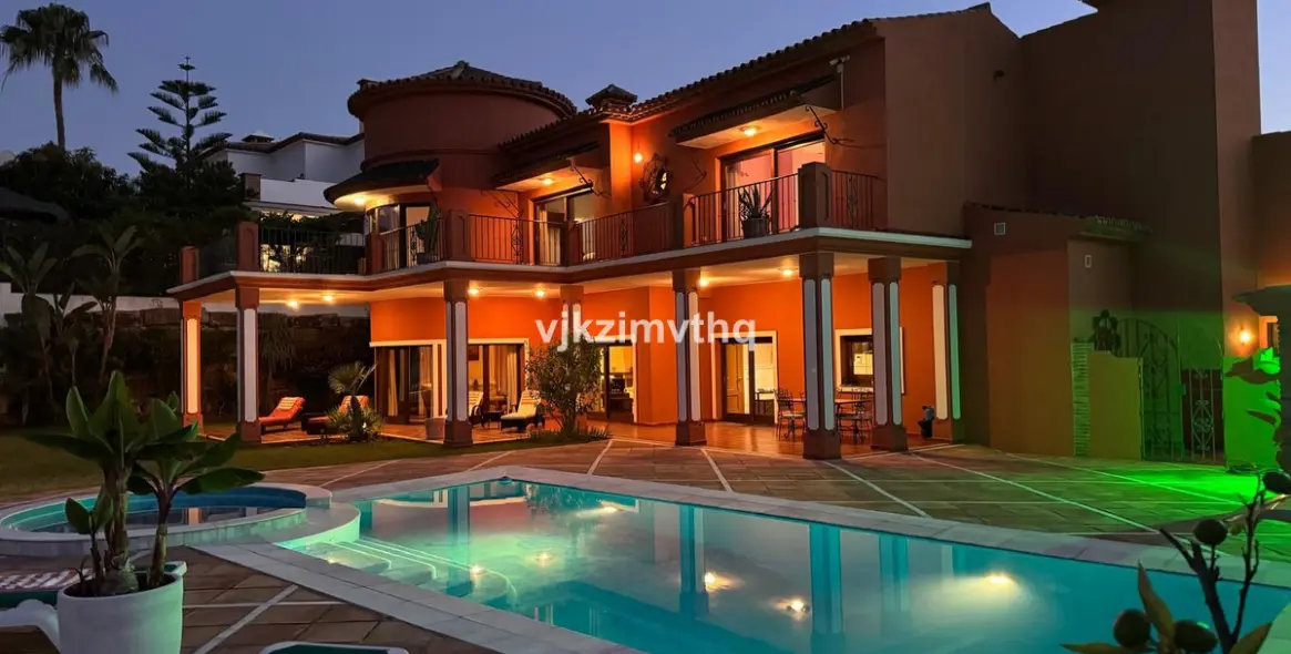 Sale of detached villa in Benahavís 5