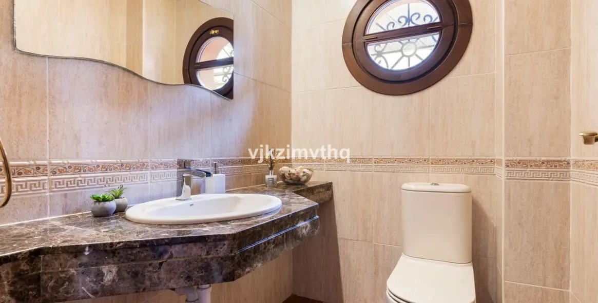 Sale of detached villa in Benahavís 8