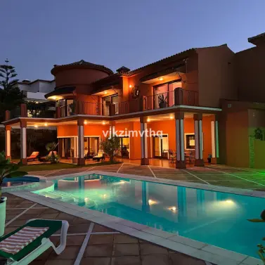 Sale of detached villa in Benahavís