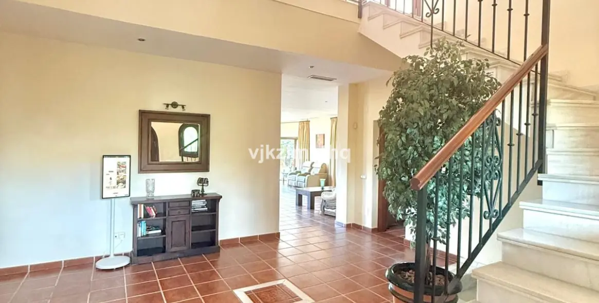 Sale of detached villa in Benahavís 7