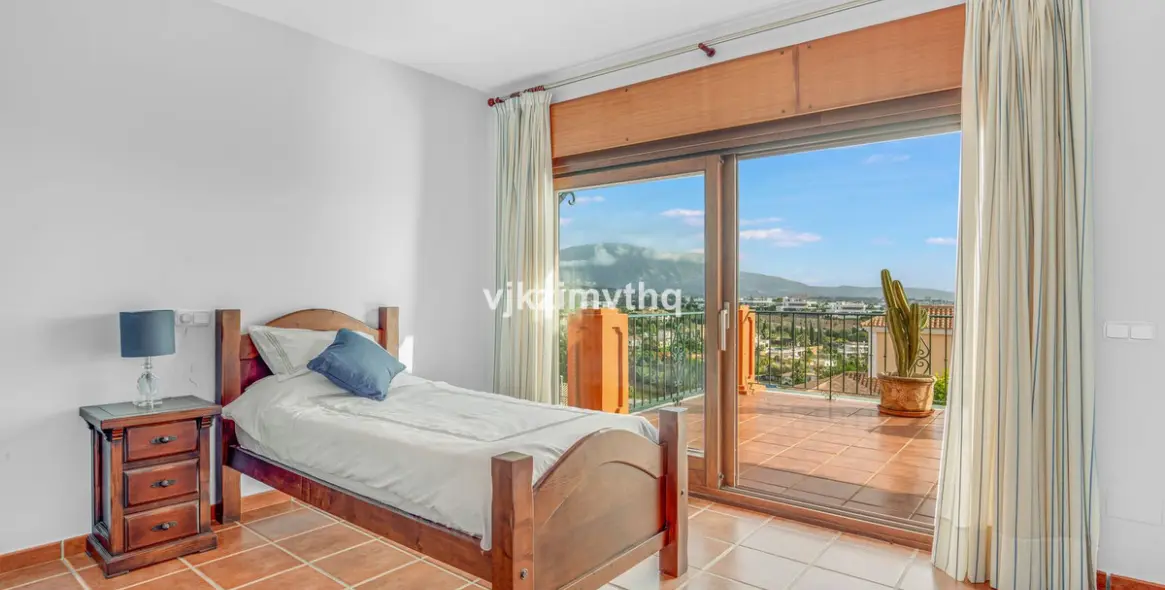 Venta de villa independiente en Benahavís 23