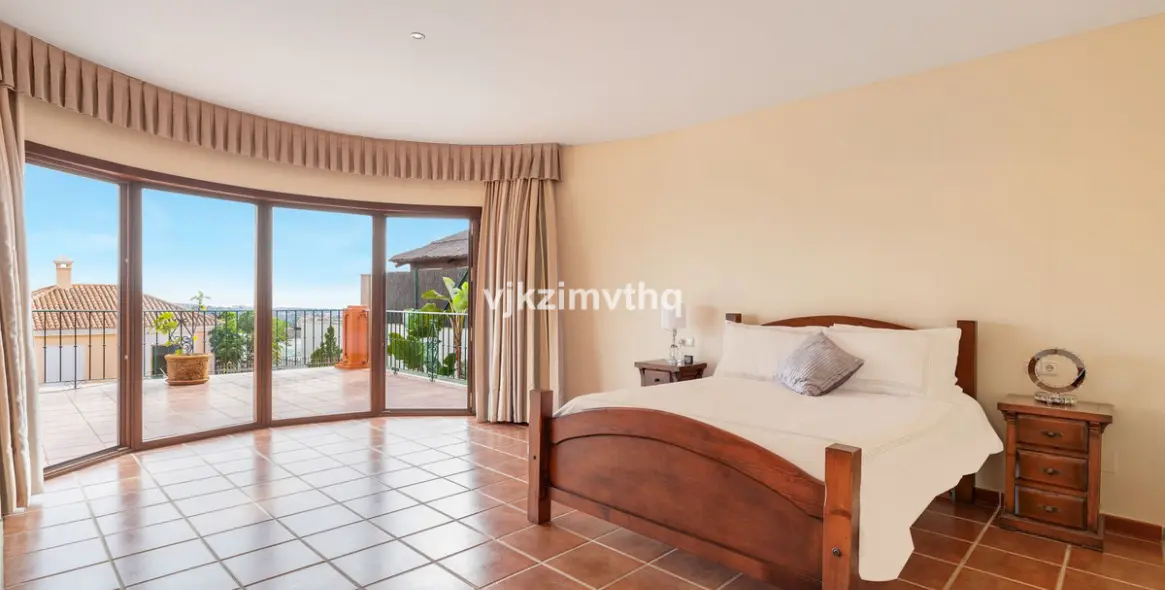 Venta de villa independiente en Benahavís 26