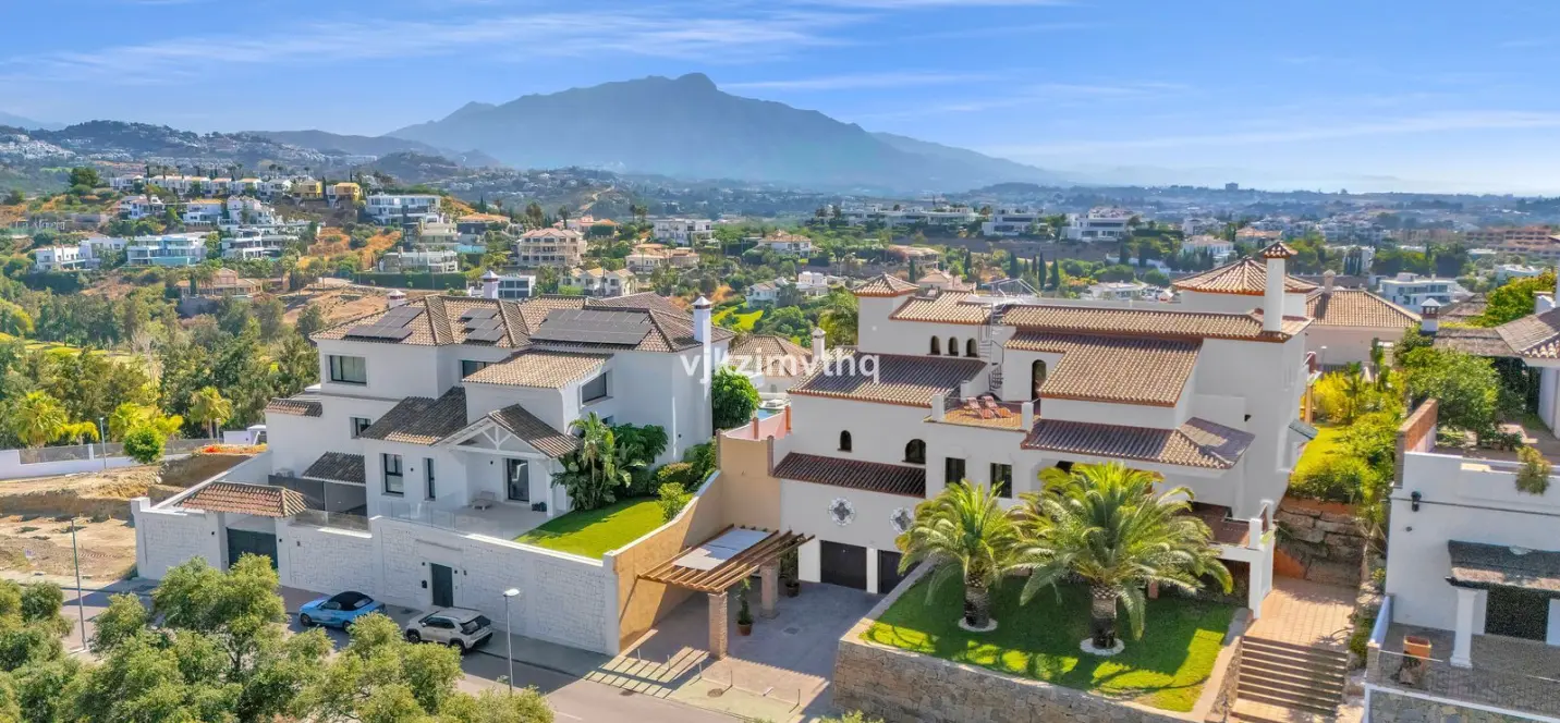 Venta de villa independiente en Benahavís 1