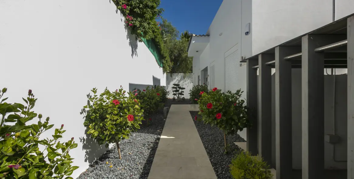 Long-term rent of detached villa in La Quinta 3