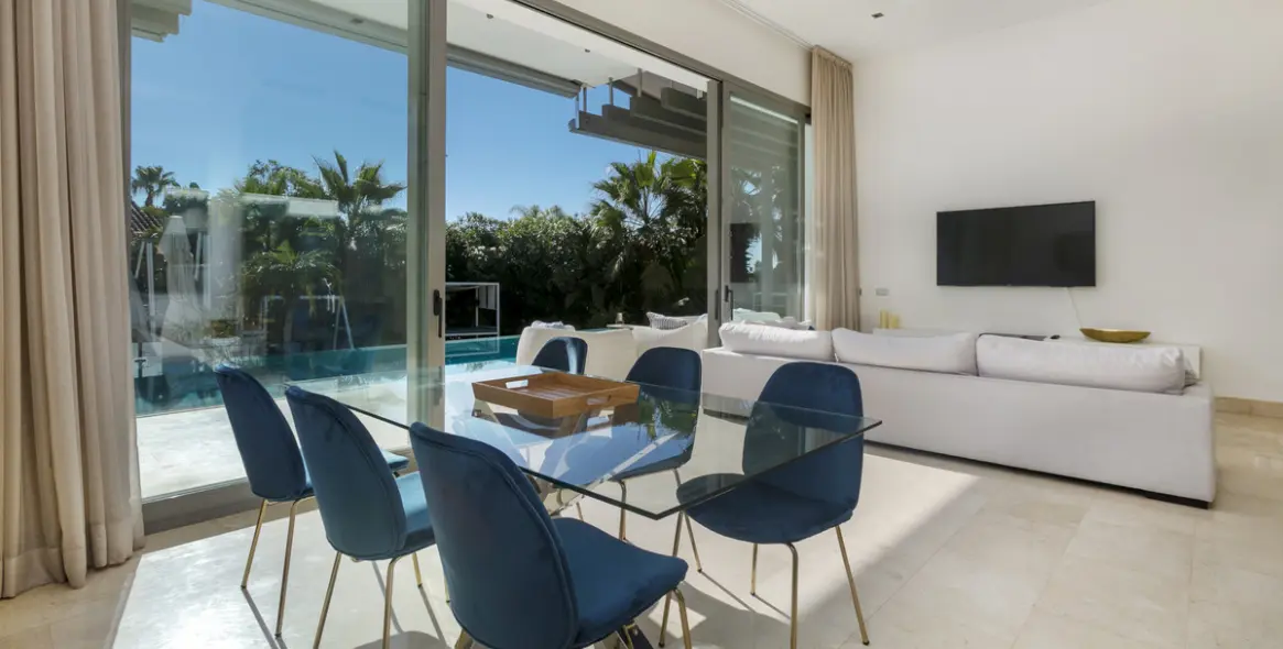 Long-term rent of detached villa in La Quinta 14