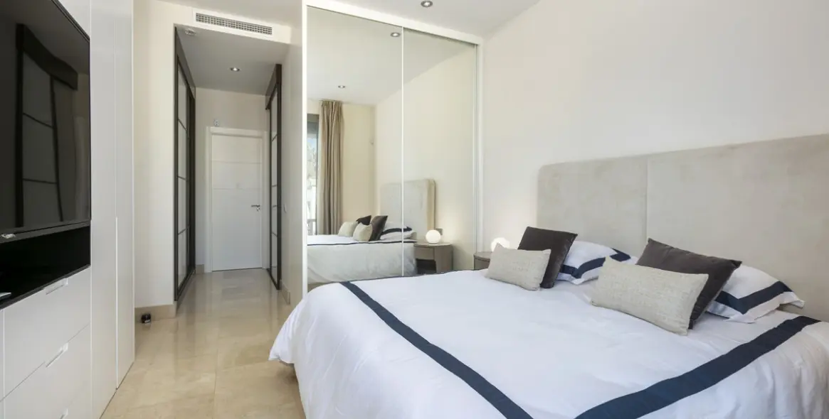 Long-term rent of detached villa in La Quinta 20