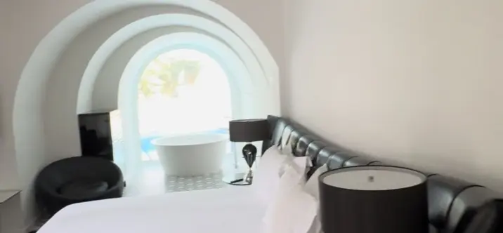 Townhouse R4966117 3