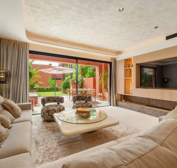 Semi-detached house R5126059