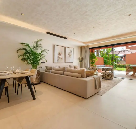 Semi-detached house R5126059