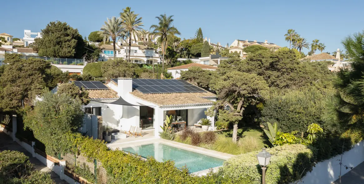Sale of detached villa in Marbella East (district Marbesa) 3