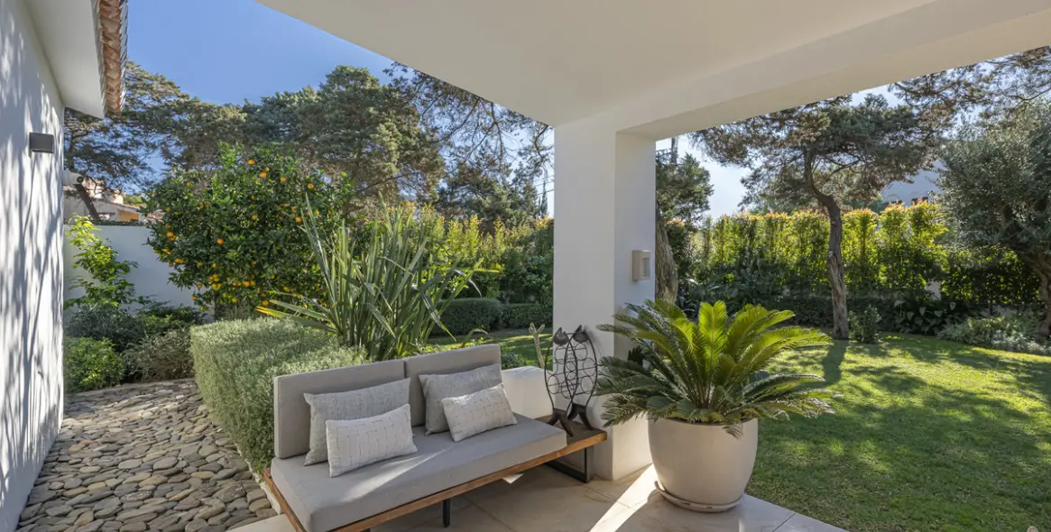 Sale of detached villa in Marbella East (district Marbesa) 10