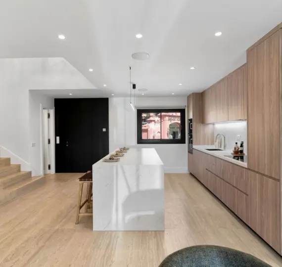 Таунхаус R5170666