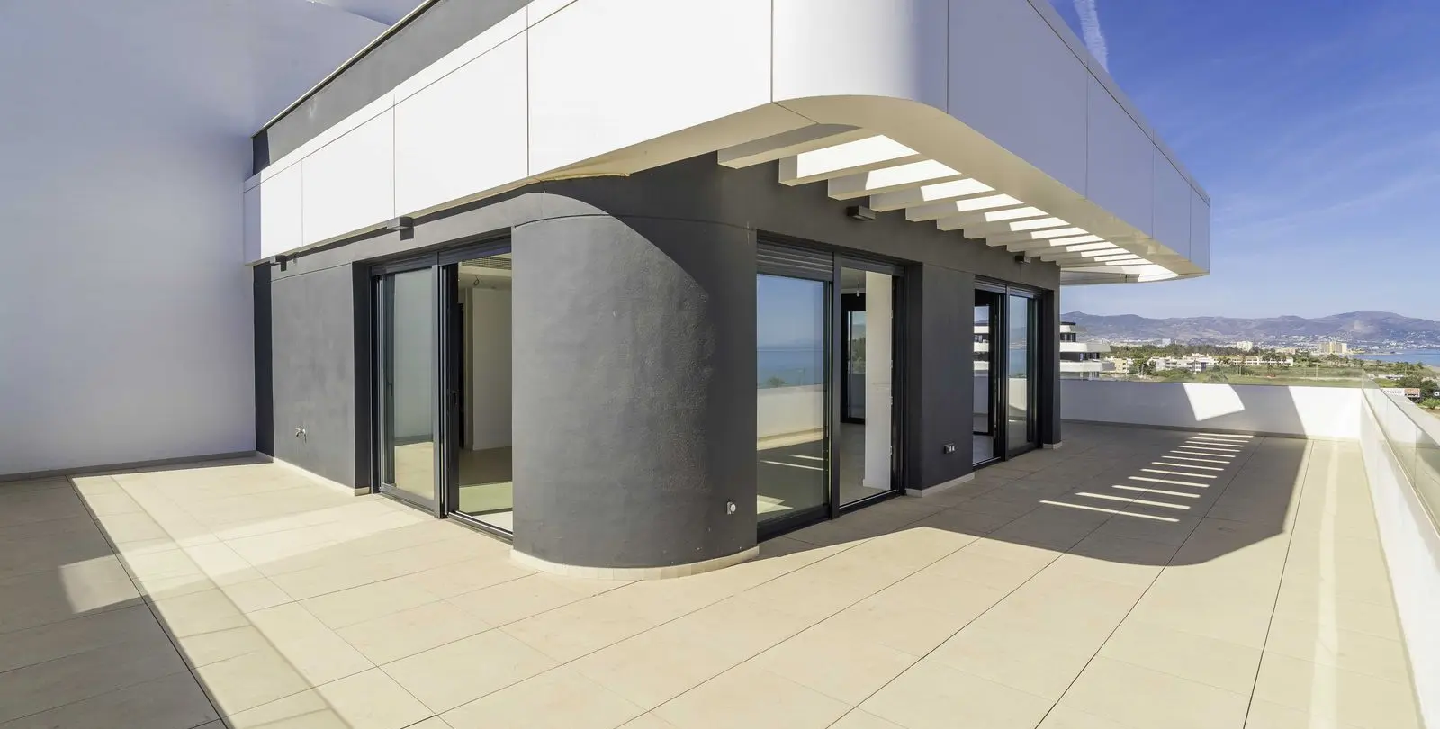 Sale of penthouse in Los Alamos 6