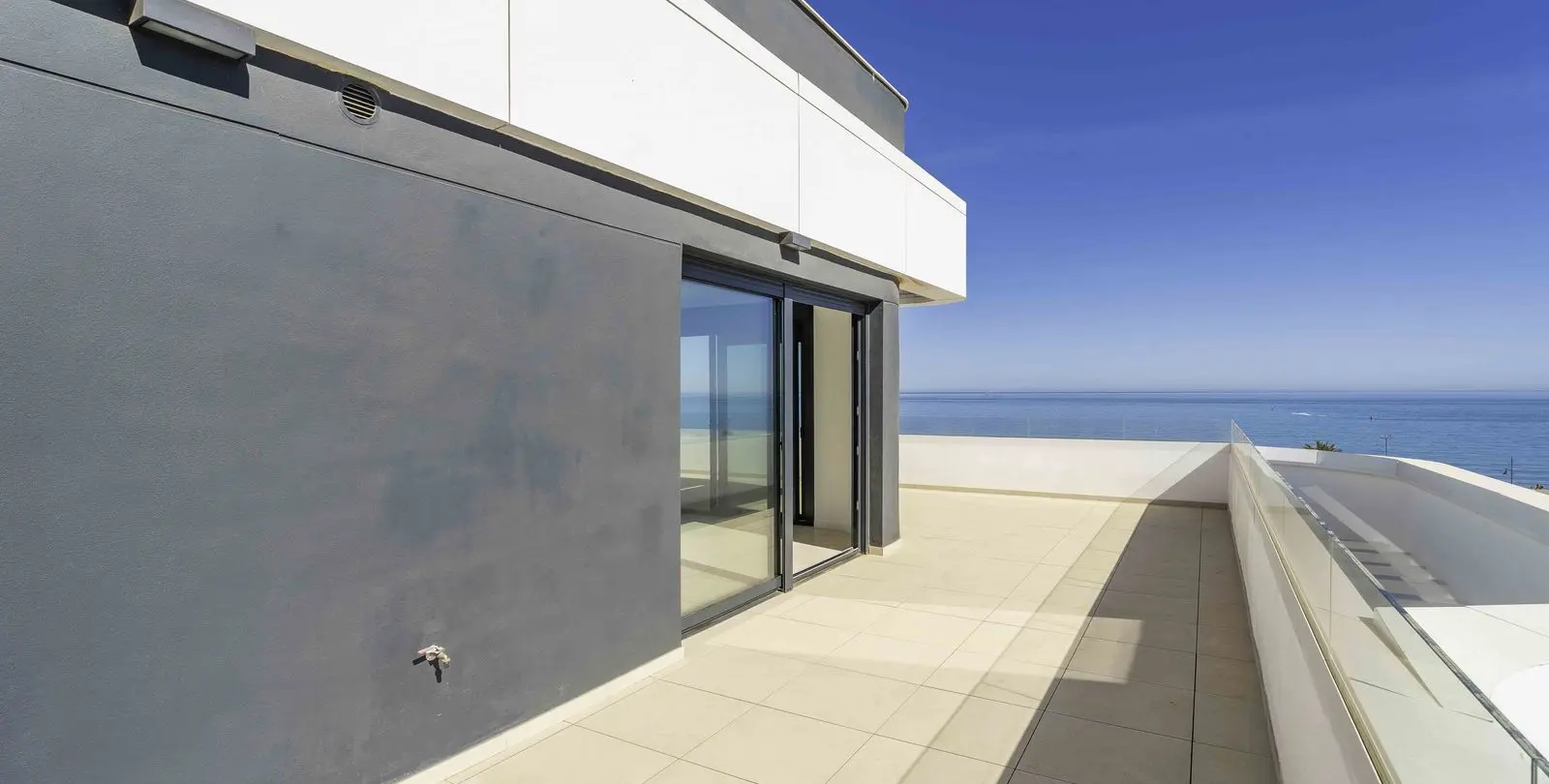 Sale of penthouse in Los Alamos 24
