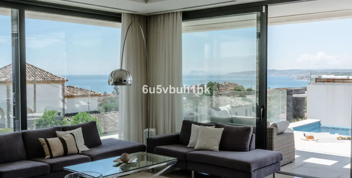 Продажа  отдельно стоящей виллы в Seghers 5