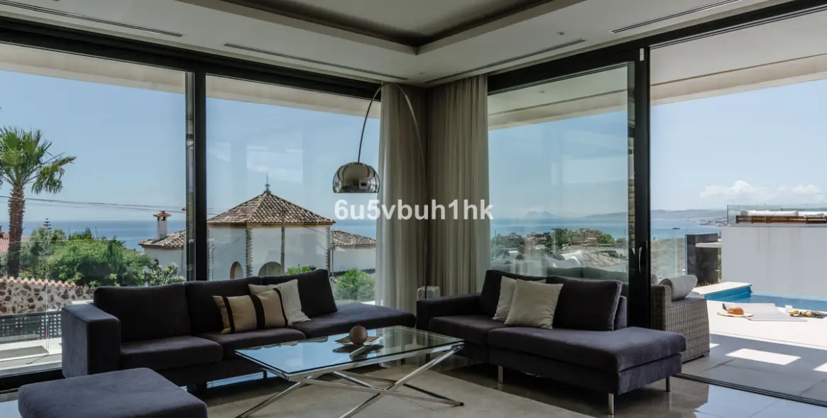 Продажа  отдельно стоящей виллы в Seghers 9