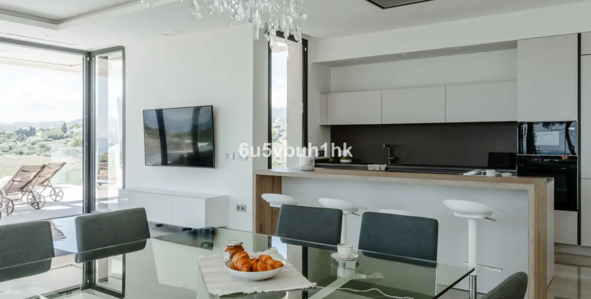 Продажа  отдельно стоящей виллы в Seghers 13