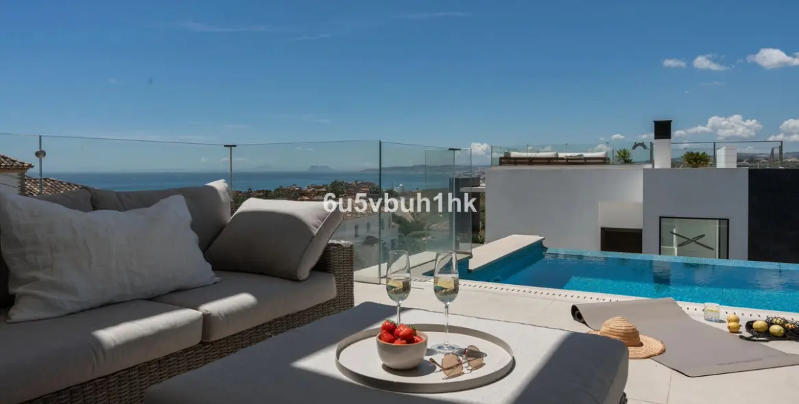 Sale of detached villa in Seghers 28