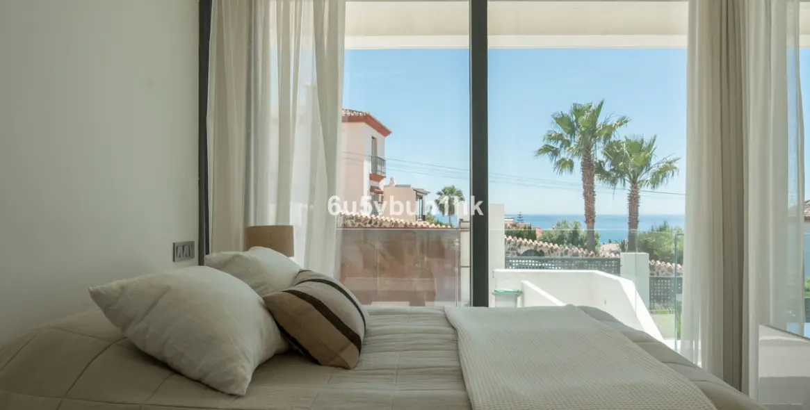 Sale of detached villa in Seghers 37