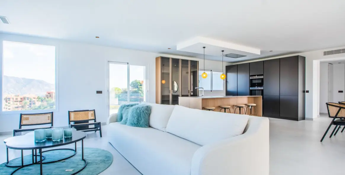 Venta de villa independiente en Marbella East (distrito La Mairena) 9