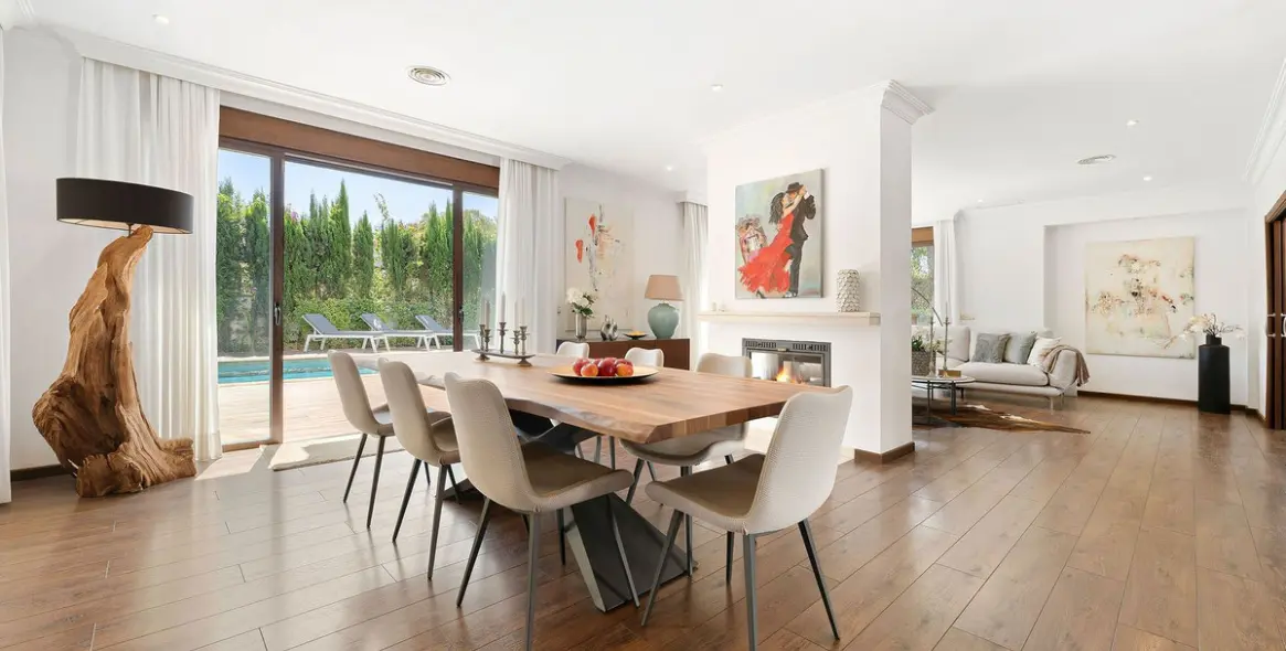 Sale of detached villa in San Pedro de Alcántara 7