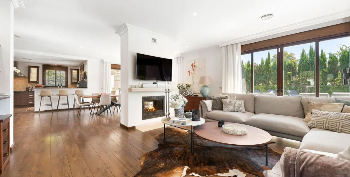 Sale of detached villa in San Pedro de Alcántara 12