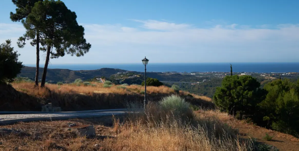 Продажа  жилого участка в Estepona (район Estepona) 1