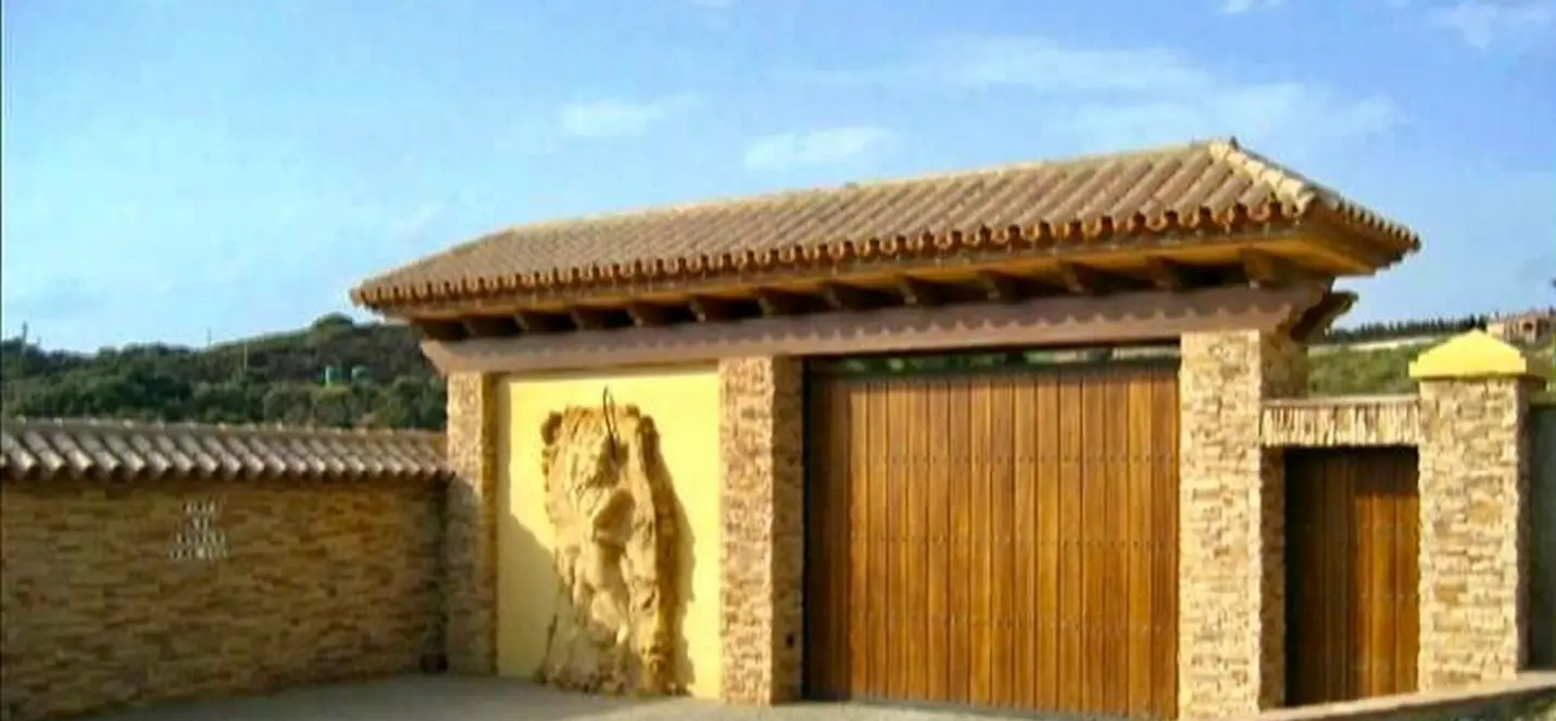 Sale of finca - cortijo in Estepona 1