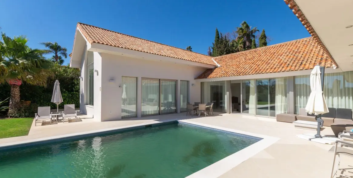 Venta de villa independiente en Sotogrande 1