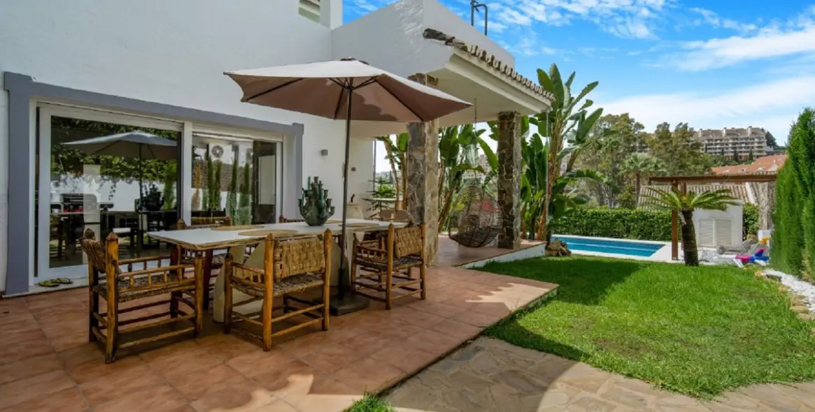 Sale of detached villa in Nueva Andalucía 22